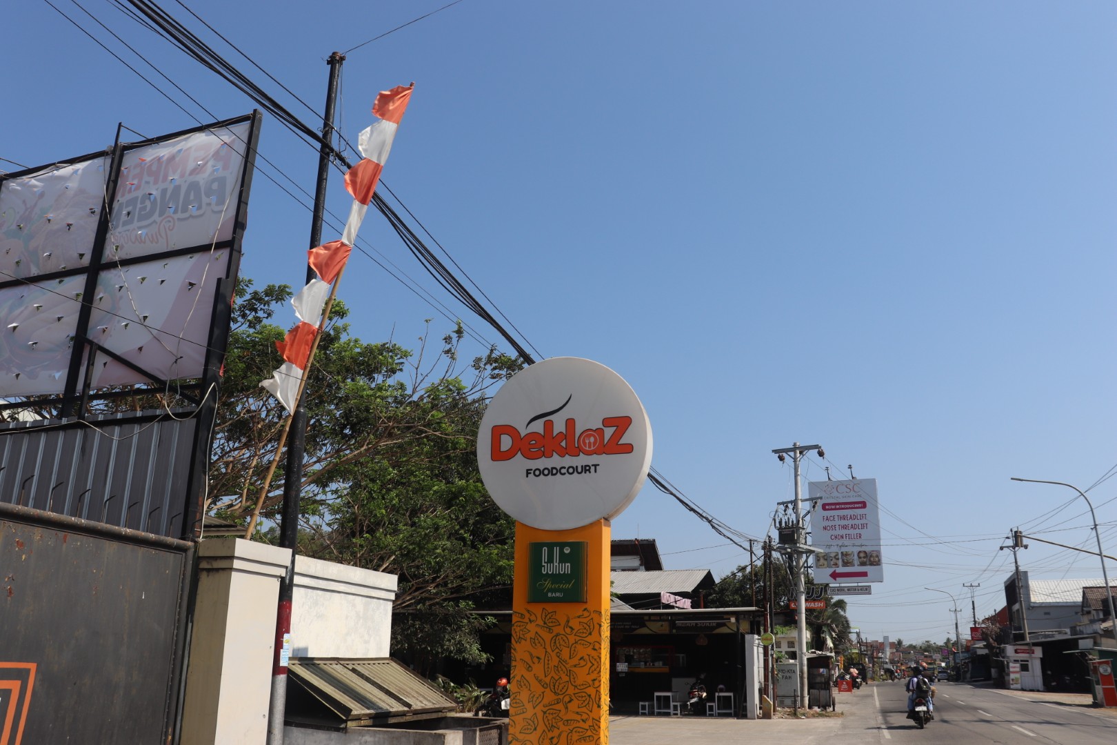 Deklaz Food Court - Foto Sampul Utama